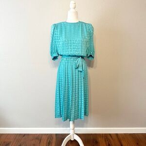 Vintage Liz Claiborne Teal Geo Pattern Blouson
Belted Dress Women's Size 6 EUC